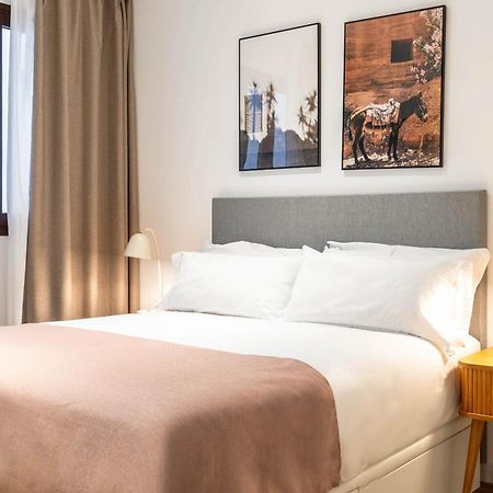 Limehome Malaga Calle Victoria Bagian luar foto