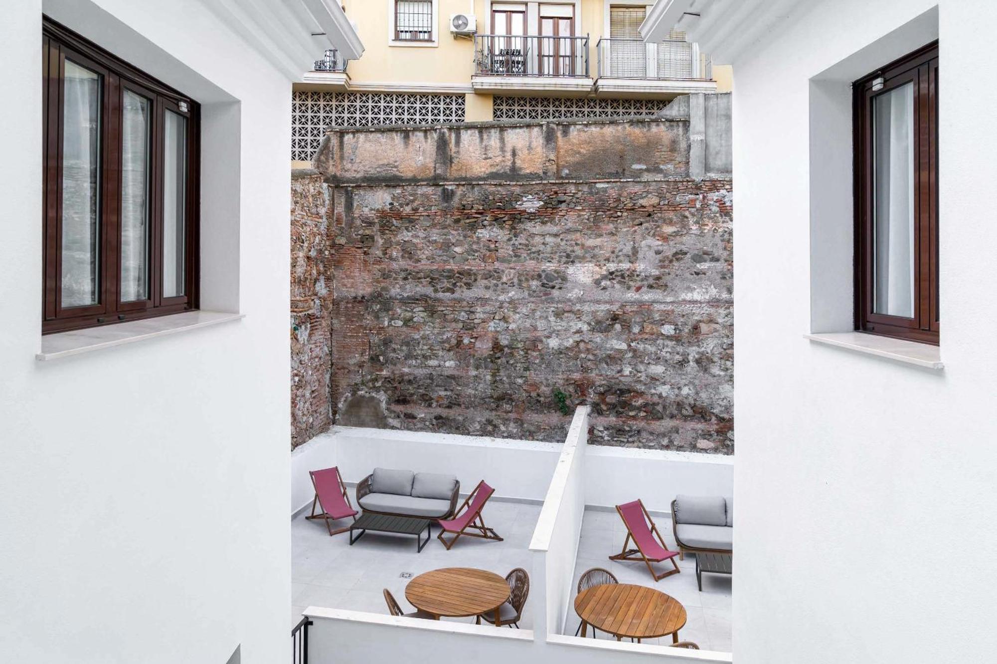 Limehome Malaga Calle Victoria Bagian luar foto