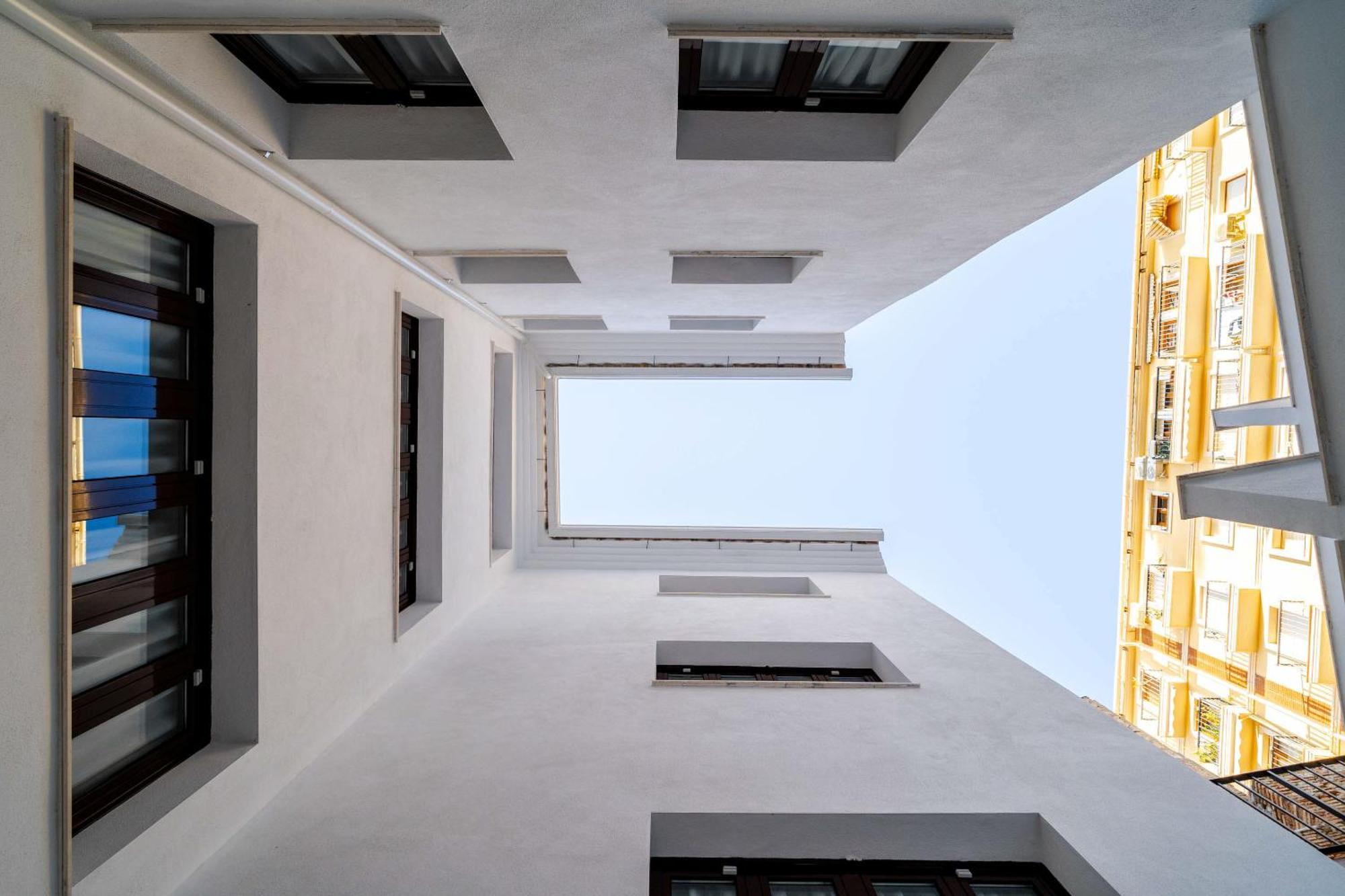 Limehome Malaga Calle Victoria Bagian luar foto