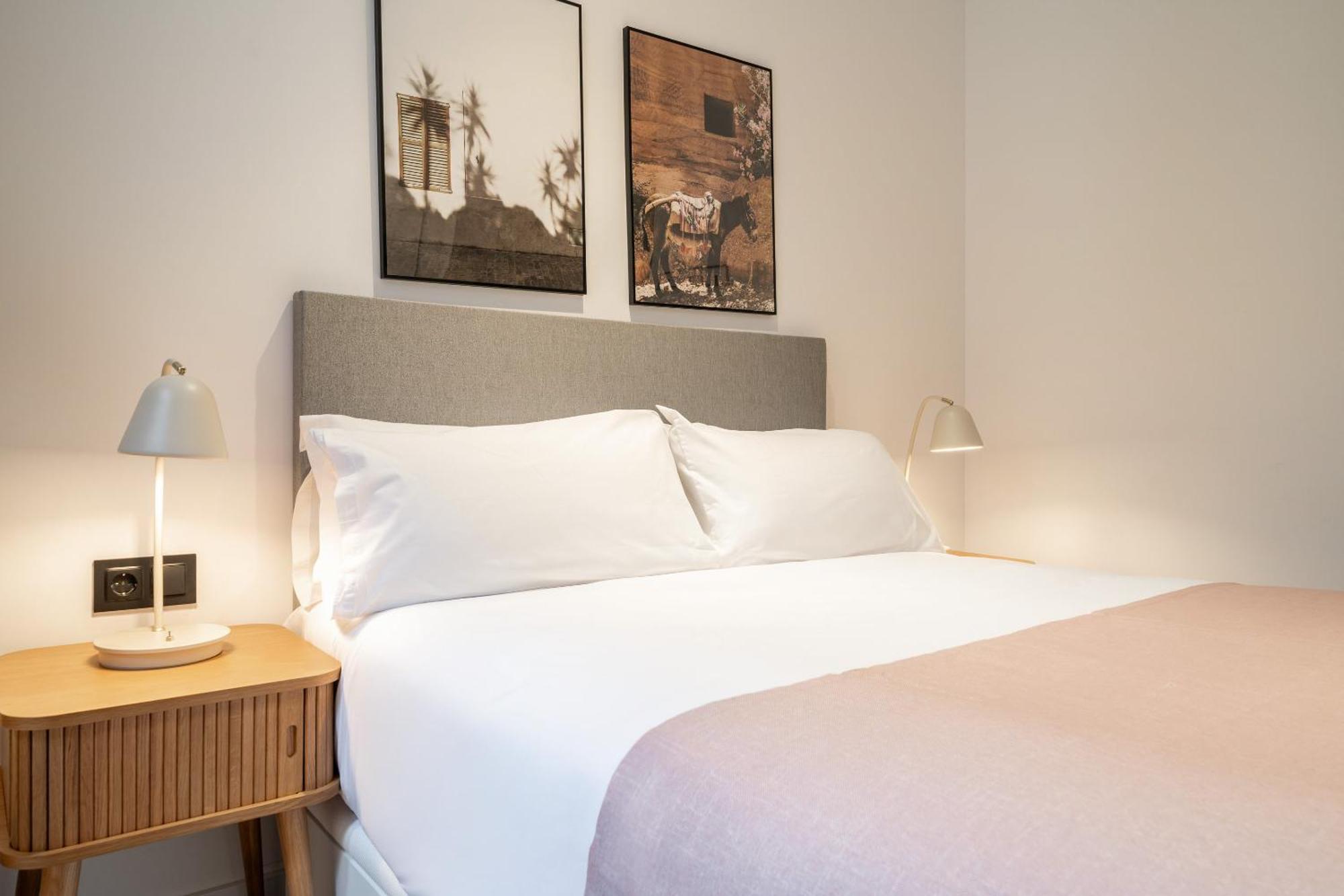 Limehome Malaga Calle Victoria Ruang foto